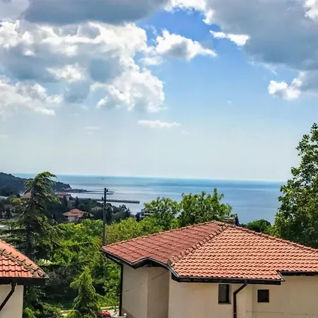 Bianca Villa *